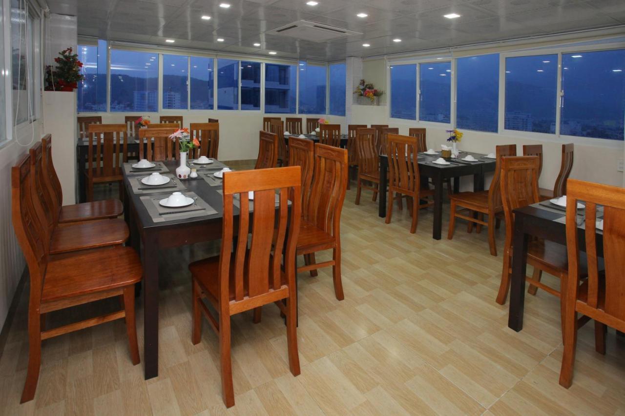 Melyna Hotel Nha Trang Bagian luar foto