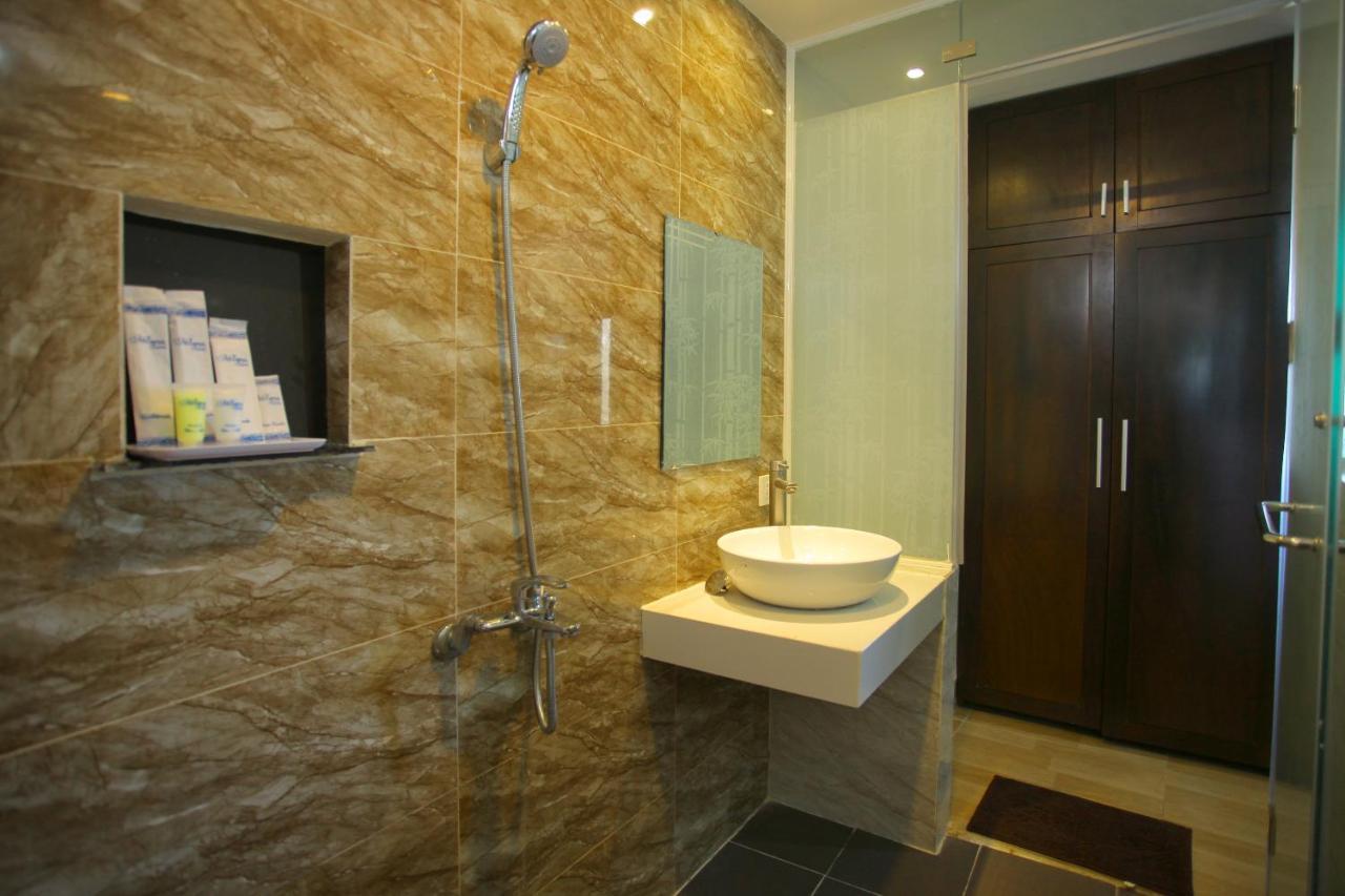 Melyna Hotel Nha Trang Bagian luar foto