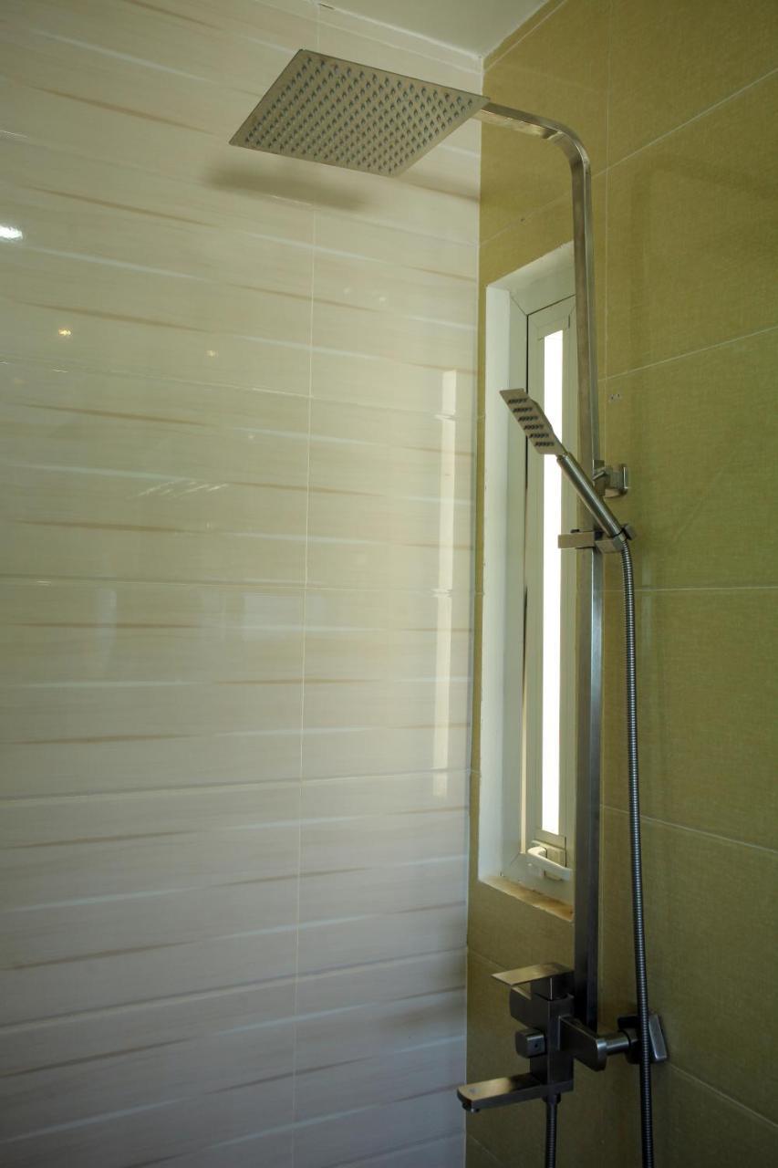 Melyna Hotel Nha Trang Bagian luar foto